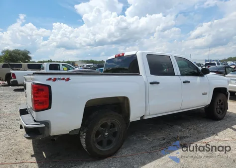 2018 Chevrolet Silverado K1500 Custom z USA, uszkodzony, nr VIN 3GCUKPEC9JG509525